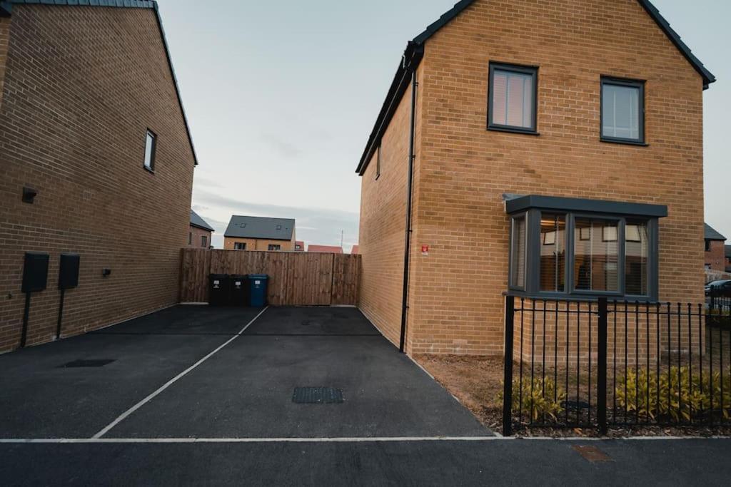Willow Heights Modern 5-7 Persons/3 Bed Detached Rotherham Buitenkant foto