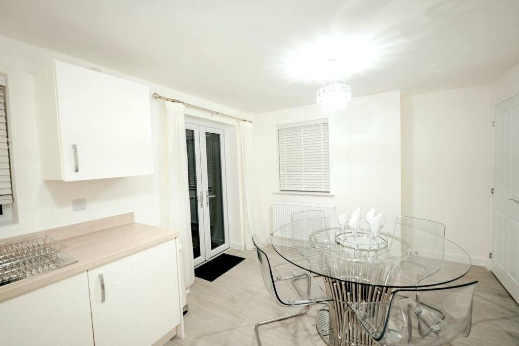 Willow Heights Modern 5-7 Persons/3 Bed Detached Rotherham Buitenkant foto